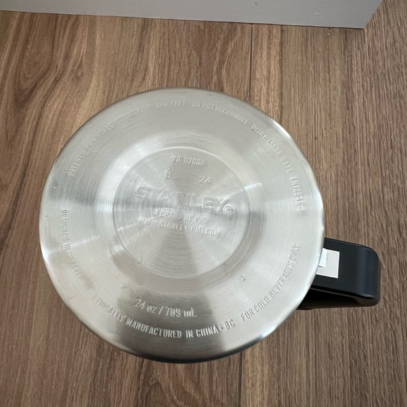 Stanley Beer Stein 24oz in Black - Picture 4 of 4